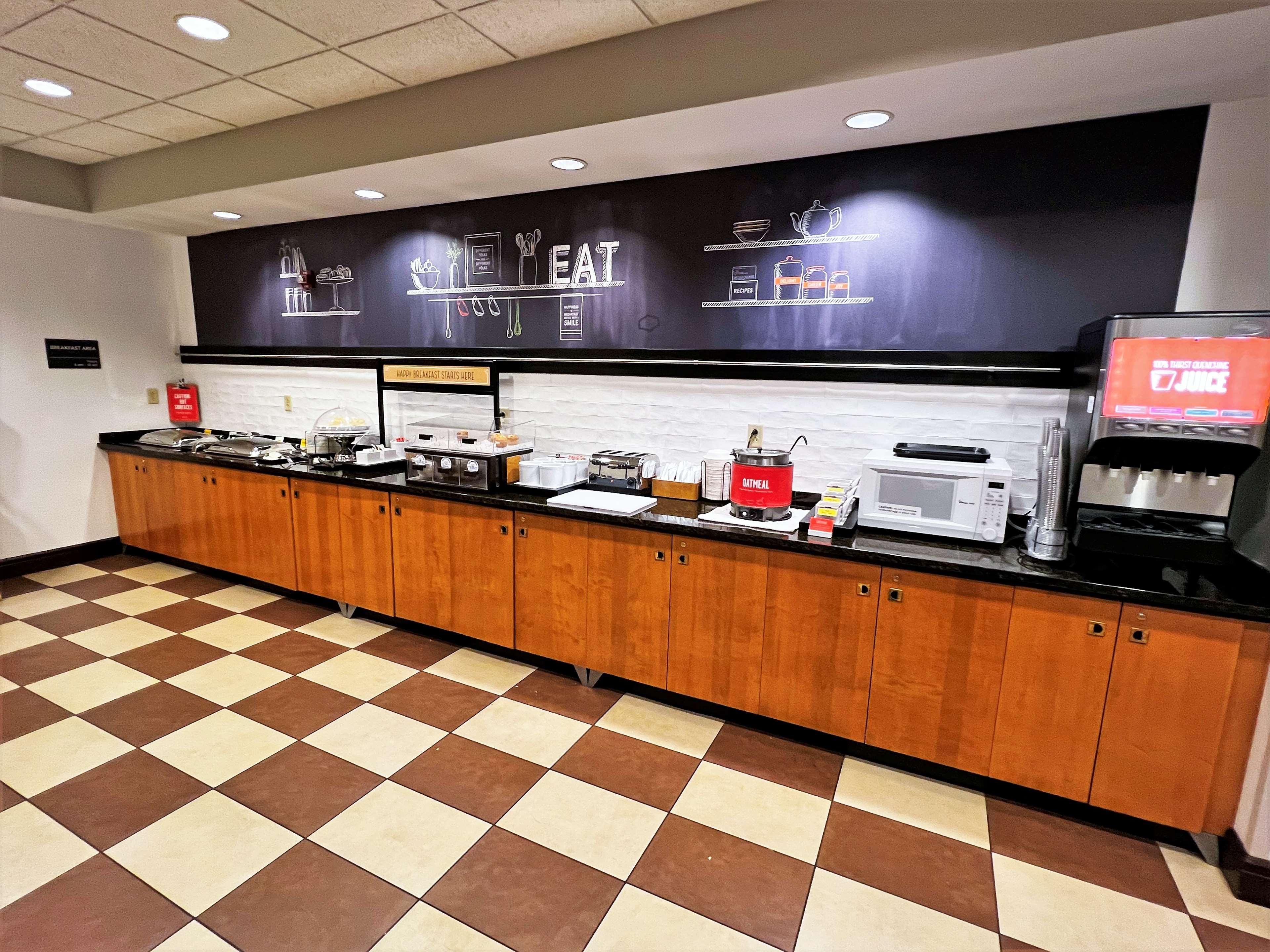 Hampton Inn נורפולק מראה חיצוני תמונה