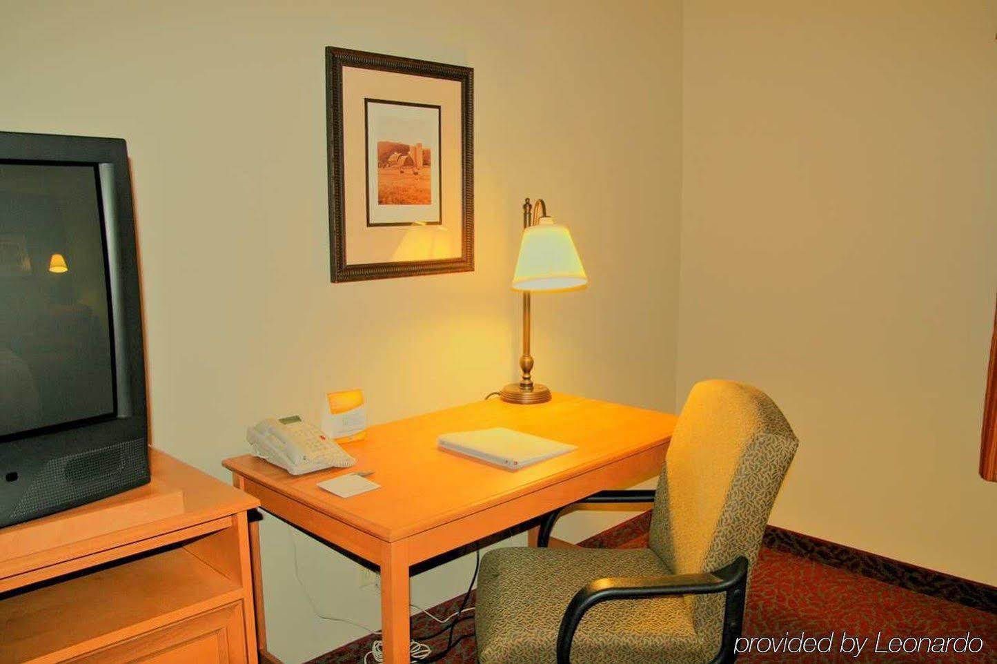 Hampton Inn נורפולק מראה חיצוני תמונה
